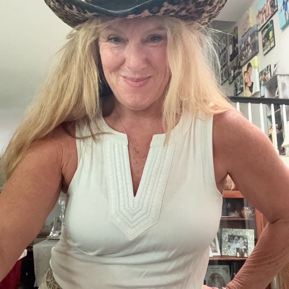 Banana Republic White Ribbed Sleeveless Tank Top - Picture 4 of 5